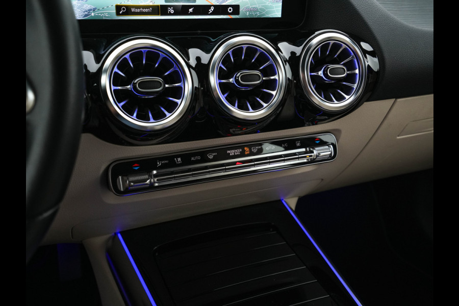 Mercedes-Benz EQA 350 4MATIC Luxury Line 67 kWh [ 3-Fase-11kW ]{SoH-94%} (INCL-BTW) *HEATPUMP | LEATHER | FULL-LED | BLINDSPOT | WIDESCREEN-DIGICOCKPIT | HEATED-SPORTSEATS | CAMERA | NAVI-FULLMAP | DAB | AMBIENTLIGHT | KEYLESS | LANE-ASSIST | 18''ALU*