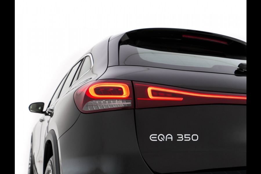 Mercedes-Benz EQA 350 4MATIC Luxury Line 67 kWh [ 3-Fase-11kW ]{SoH-94%} (INCL-BTW) *HEATPUMP | LEATHER | FULL-LED | BLINDSPOT | WIDESCREEN-DIGICOCKPIT | HEATED-SPORTSEATS | CAMERA | NAVI-FULLMAP | DAB | AMBIENTLIGHT | KEYLESS | LANE-ASSIST | 18''ALU*