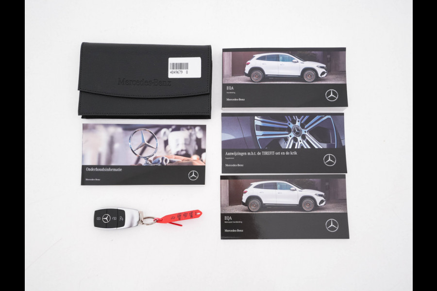 Mercedes-Benz EQA 350 4MATIC Luxury Line 67 kWh [ 3-Fase-11kW ]{SoH-94%} (INCL-BTW) *HEATPUMP | LEATHER | FULL-LED | BLINDSPOT | WIDESCREEN-DIGICOCKPIT | HEATED-SPORTSEATS | CAMERA | NAVI-FULLMAP | DAB | AMBIENTLIGHT | KEYLESS | LANE-ASSIST | 18''ALU*