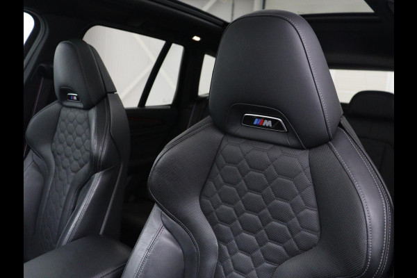 BMW X3 M Competition 510PK | Panoramadak | Head-Up | 360 Camera | Adaptive cruise | Leder | Achterbankverwarming | Carplay | Trekhaak | Sfeerverlichting | Harman/Kardon | Navigatie | Keyless | M Sportstoelen | 21'' velgen | Adaptief LED