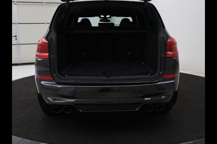 BMW X3 M Competition 510PK | Panoramadak | Head-Up | 360 Camera | Adaptive cruise | Leder | Achterbankverwarming | Carplay | Trekhaak | Sfeerverlichting | Harman/Kardon | Navigatie | Keyless | M Sportstoelen | 21'' velgen | Adaptief LED