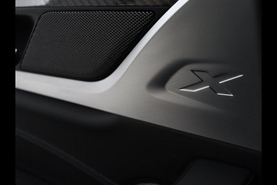 BMW X3 M Competition 510PK | Panoramadak | Head-Up | 360 Camera | Adaptive cruise | Leder | Achterbankverwarming | Carplay | Trekhaak | Sfeerverlichting | Harman/Kardon | Navigatie | Keyless | M Sportstoelen | 21'' velgen | Adaptief LED