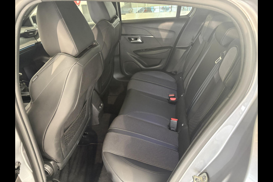 Peugeot 208 1.2 PureTech GT | Trekhaak afneembaar | Apple Carplay/Android Auto | Camera