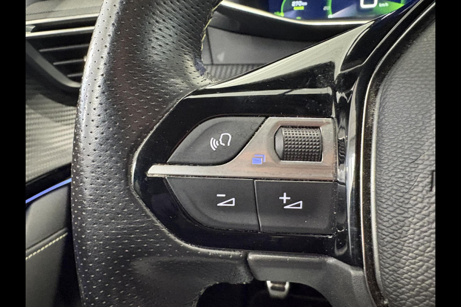 Peugeot 208 1.2 PureTech GT | Trekhaak afneembaar | Apple Carplay/Android Auto | Camera