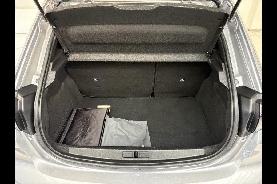 Peugeot 208 1.2 PureTech GT | Trekhaak afneembaar | Apple Carplay/Android Auto | Camera