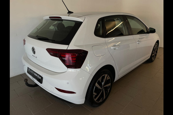 Volkswagen Polo 1.0 TSI Life Business TREKHAAK CLIMA MULTIMEDIA CRUISE PARKEERSENSOREN APPLE CARPLAY STOELVERWARMING PRIVACY GLAS