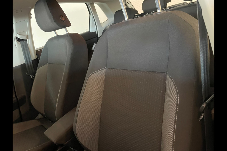 Volkswagen Polo 1.0 TSI Life Business TREKHAAK CLIMA MULTIMEDIA CRUISE PARKEERSENSOREN APPLE CARPLAY STOELVERWARMING PRIVACY GLAS