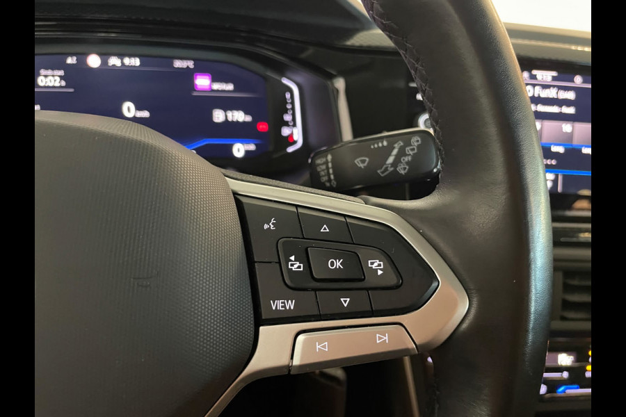 Volkswagen Polo 1.0 TSI Life Business TREKHAAK CLIMA MULTIMEDIA CRUISE PARKEERSENSOREN APPLE CARPLAY STOELVERWARMING PRIVACY GLAS