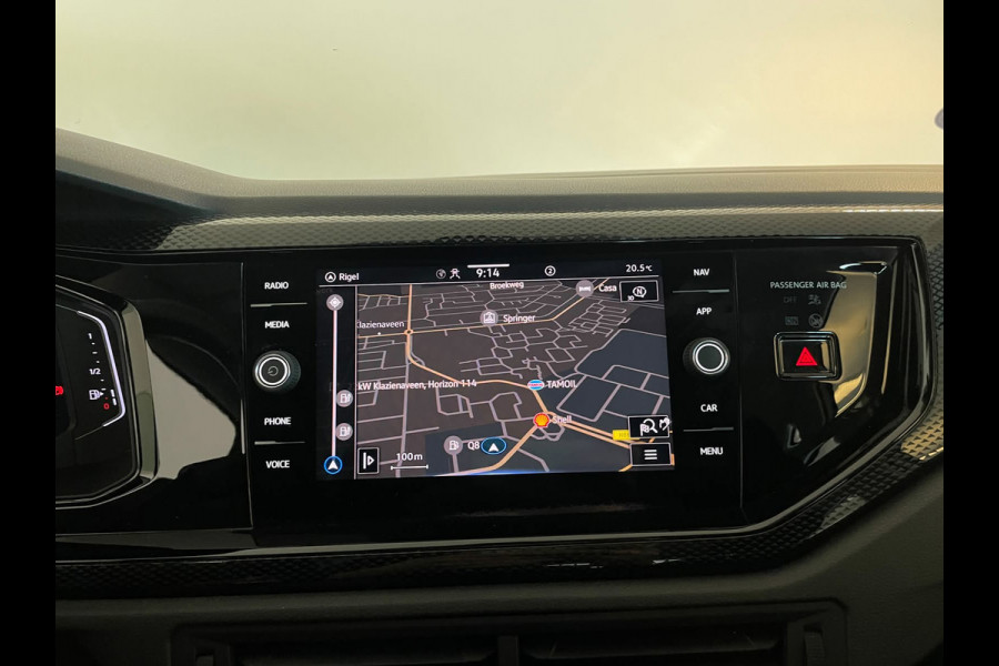 Volkswagen Polo 1.0 TSI Life Business TREKHAAK CLIMA MULTIMEDIA CRUISE PARKEERSENSOREN APPLE CARPLAY STOELVERWARMING PRIVACY GLAS
