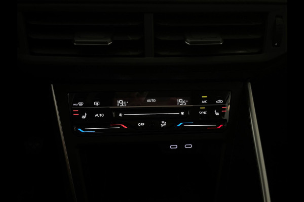 Volkswagen Polo 1.0 TSI Life Business TREKHAAK CLIMA MULTIMEDIA CRUISE PARKEERSENSOREN APPLE CARPLAY STOELVERWARMING PRIVACY GLAS