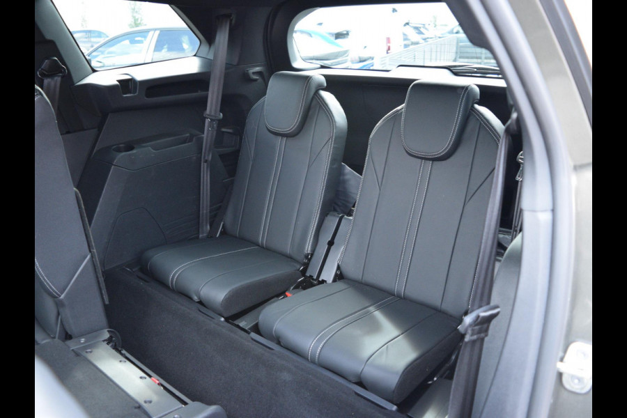 Peugeot 5008 1.2 PureTech GT-Line | navigatie | schuif kanteldak l elektrische kofferklep l trekhaak