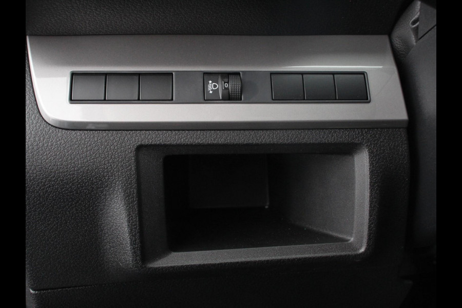 Opel Vivaro 2.0 BlueHDi 180 S&S L3 Automaat Apple Carplay /  Android Auto Parkeersensoren V+A Trekhaak Camera Navigatie Cruise Control LED koplampen houten afwerking laadruimte