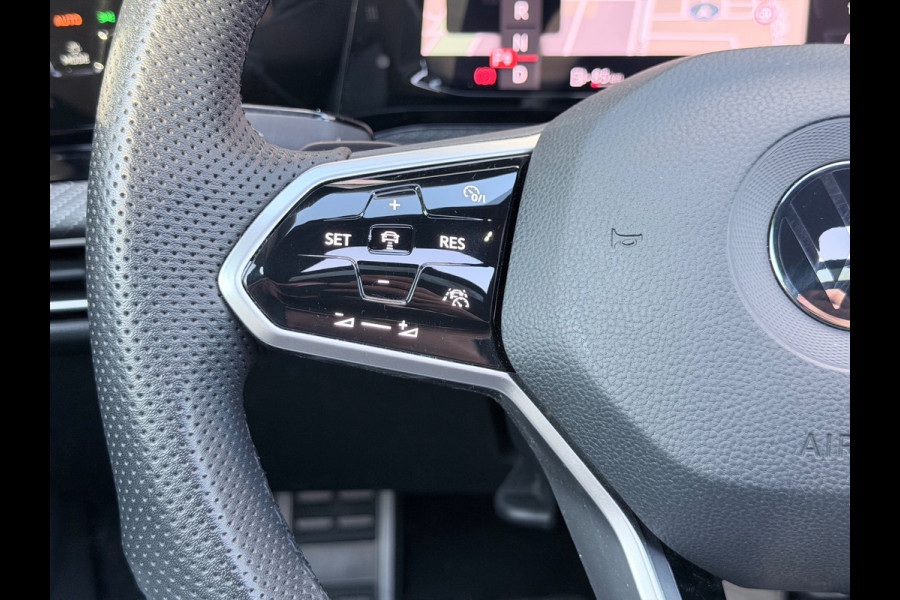 Volkswagen Golf 1.5 TSI 3x R-Line Pano/HuD/Matrix