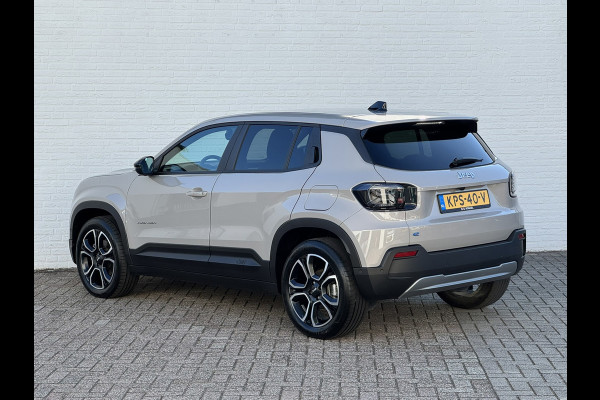 Jeep Avenger Summit 54 kWh Clima Camera Cruise Carplay PDC voor en achter Half Leder