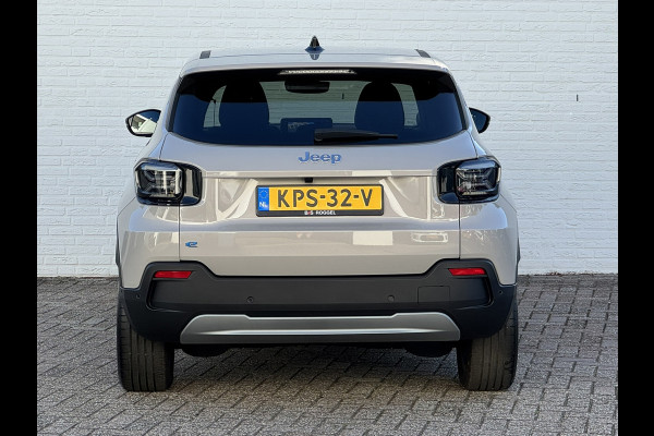 Jeep Avenger Summit 54 kWh Clima Camera Cruise Carplay PDC voor en achter Half Leder