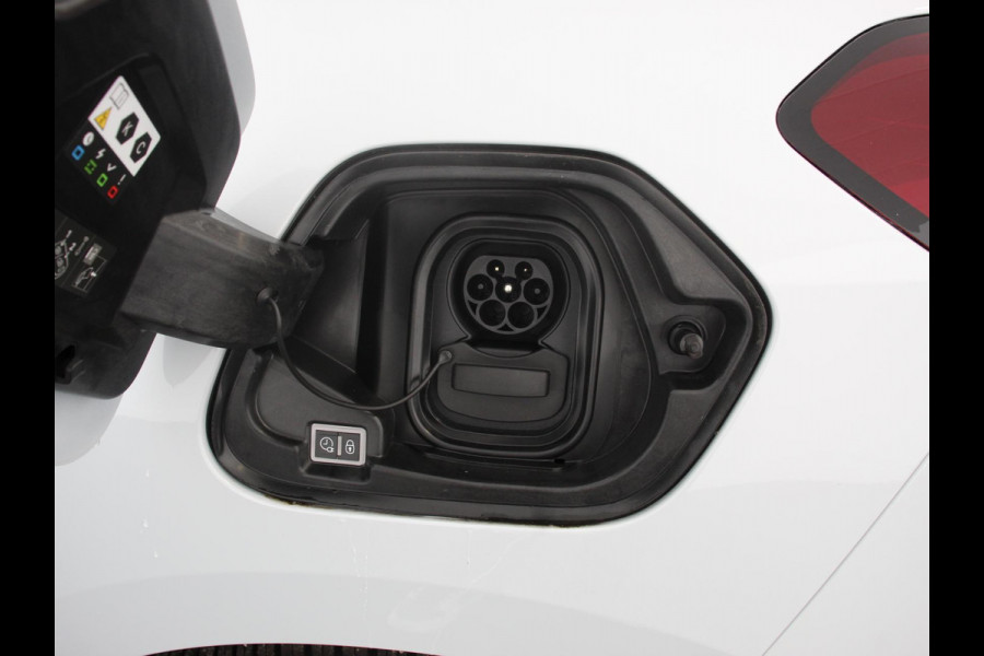 Opel CORSA-E Long Range GS Automaat Navigatie Apple Carplay/Android Auto Lichtmetalen Velgen Cruise Control