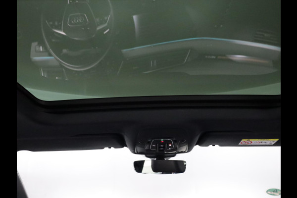 Audi e-tron 55 quattro S edition 95 kWh 408 pk | SOH 95,17% | Navigatie | Panoramadak | Parkeersensoren | Rondomzicht camera | B&O Soundsystem | Head-up display | Lederen bekleding | S-Line |