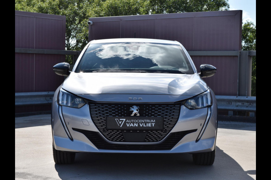 Peugeot e-208 EV GT Pack 50 kWh l voorstoelen verwarmd l adaptief cruise control l Apple Carplay/Android Auto l Alcantara bekleding