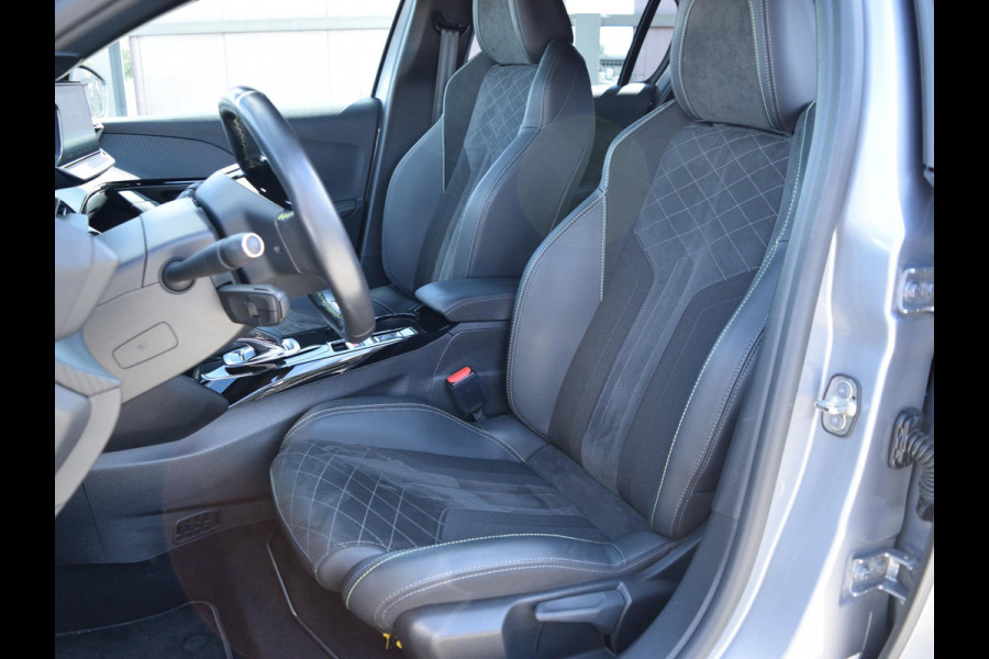 Peugeot e-208 EV GT Pack 50 kWh l voorstoelen verwarmd l adaptief cruise control l Apple Carplay/Android Auto l Alcantara bekleding