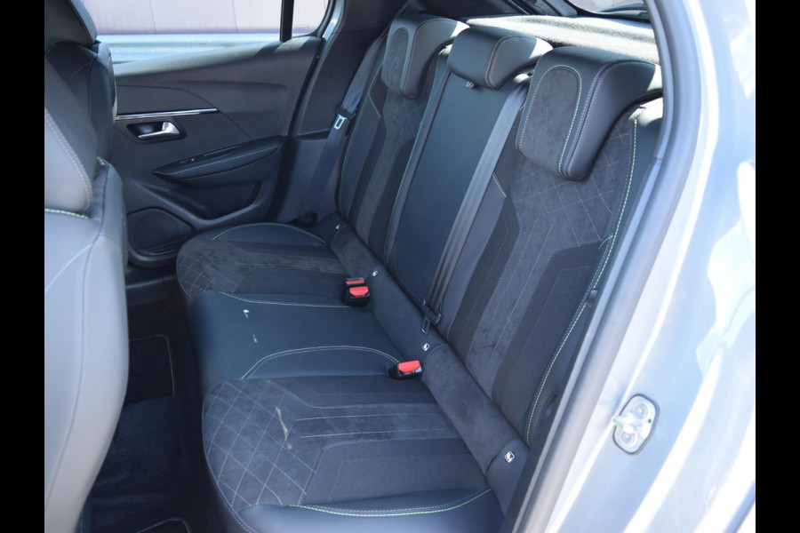 Peugeot e-208 EV GT Pack 50 kWh l voorstoelen verwarmd l adaptief cruise control l Apple Carplay/Android Auto l Alcantara bekleding