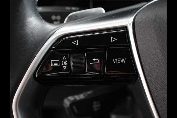 Audi e-tron e-tron 50 quattro Launch edition Navigatie Climate Control Parkeer Sensoren Lichtmetalen velgen