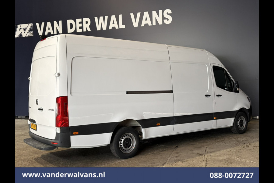 Mercedes-Benz Sprinter 317 CDI 170pk L3H2 Euro6 Airco | Apple Carplay | Cruisecontrol | Stoelverwarming Android Auto, Parkeersensoren, Bijrijdersbank