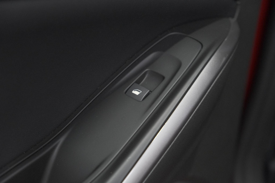 Opel Grandland 1.6 Turbo Plug-In Hybrid GS Line | Adaptieve Cruise Control | Alcantara Pakket | Camera | Apple Carplay
