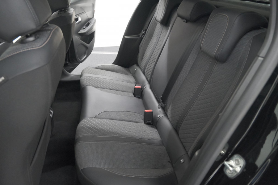 Peugeot 208 PureTech 100 Allure | Apple Carplay | Parkeersensoren | Climate Control