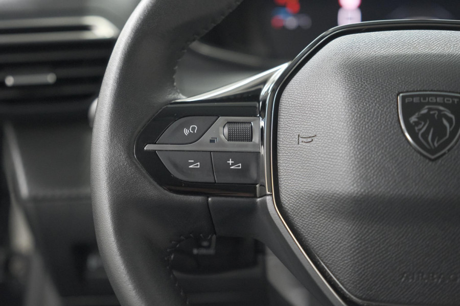 Peugeot 208 PureTech 100 Allure | Apple Carplay | Parkeersensoren | Climate Control