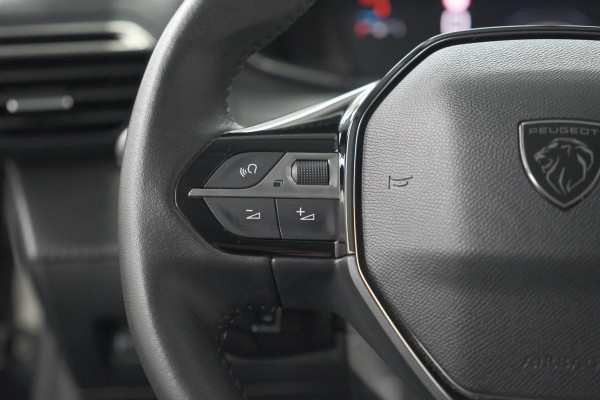 Peugeot 208 PureTech 100 Allure | Apple Carplay | Parkeersensoren | Climate Control