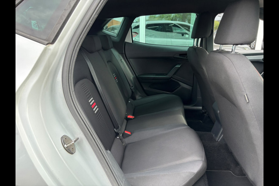 Seat Ibiza 1.0 TSI FR Business Intense | Apple Carplay | Achterruitrijcamera | Adaptieve Cruise | Navi