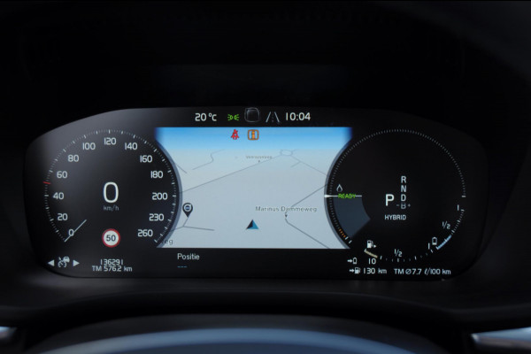 Volvo XC60 T6 350PK Automaat Recharge Inscription / Trekhaak / 360 camera / Leder dashboard  / Head-up display / Harman Kardon audio/ BLIS/ Elektrischbedienbare stoelen met geheugen / Panoramadak/ Adaptive cruise control/ Pilot assist/ Apple Carplay/ Android auto/