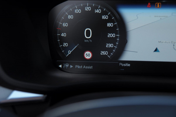 Volvo XC60 T6 350PK Automaat Recharge Inscription / Trekhaak / 360 camera / Leder dashboard  / Head-up display / Harman Kardon audio/ BLIS/ Elektrischbedienbare stoelen met geheugen / Panoramadak/ Adaptive cruise control/ Pilot assist/ Apple Carplay/ Android auto/