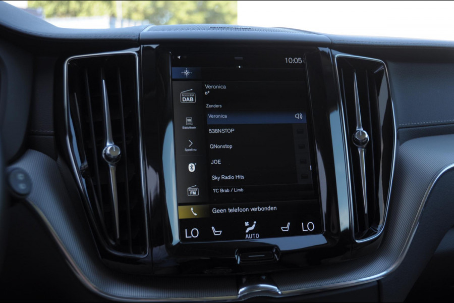 Volvo XC60 T6 350PK Automaat Recharge Inscription / Trekhaak / 360 camera / Leder dashboard  / Head-up display / Harman Kardon audio/ BLIS/ Elektrischbedienbare stoelen met geheugen / Panoramadak/ Adaptive cruise control/ Pilot assist/ Apple Carplay/ Android auto/