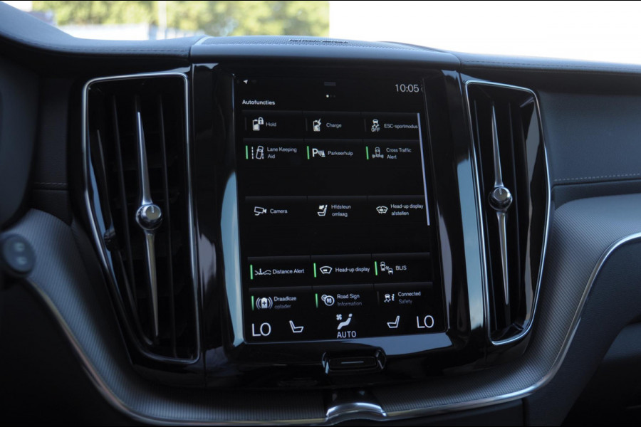 Volvo XC60 T6 350PK Automaat Recharge Inscription / Trekhaak / 360 camera / Leder dashboard  / Head-up display / Harman Kardon audio/ BLIS/ Elektrischbedienbare stoelen met geheugen / Panoramadak/ Adaptive cruise control/ Pilot assist/ Apple Carplay/ Android auto/