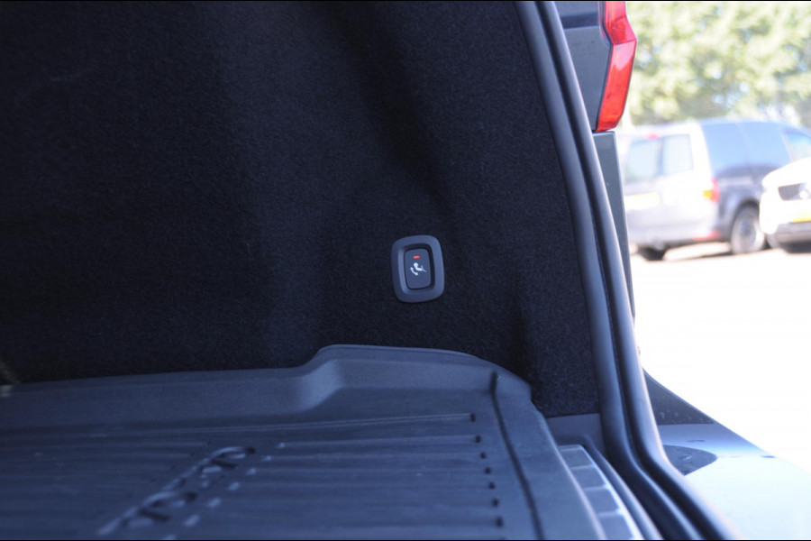 Volvo XC60 T6 350PK Automaat Recharge Inscription / Trekhaak / 360 camera / Leder dashboard  / Head-up display / Harman Kardon audio/ BLIS/ Elektrischbedienbare stoelen met geheugen / Panoramadak/ Adaptive cruise control/ Pilot assist/ Apple Carplay/ Android auto/