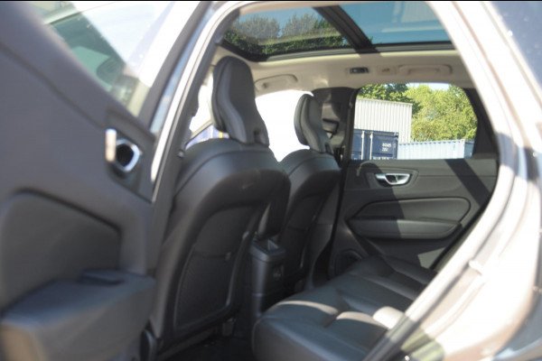 Volvo XC60 T6 350PK Automaat Recharge Inscription / Trekhaak / 360 camera / Leder dashboard  / Head-up display / Harman Kardon audio/ BLIS/ Elektrischbedienbare stoelen met geheugen / Panoramadak/ Adaptive cruise control/ Pilot assist/ Apple Carplay/ Android auto/