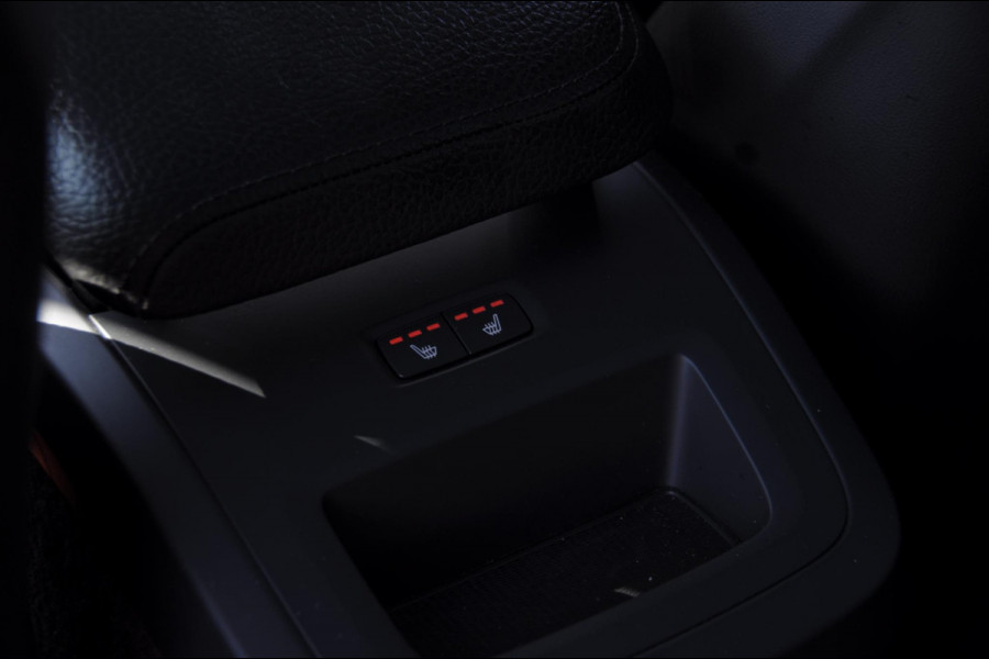 Volvo XC60 T6 350PK Automaat Recharge Inscription / Trekhaak / 360 camera / Leder dashboard  / Head-up display / Harman Kardon audio/ BLIS/ Elektrischbedienbare stoelen met geheugen / Panoramadak/ Adaptive cruise control/ Pilot assist/ Apple Carplay/ Android auto/