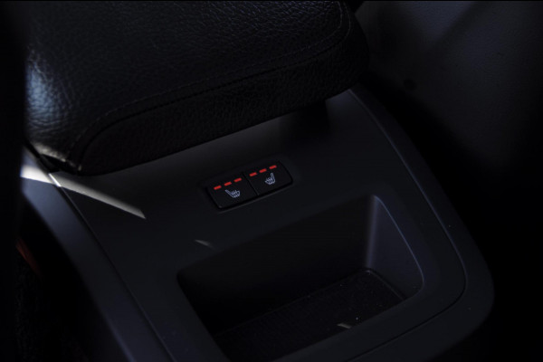 Volvo XC60 T6 350PK Automaat Recharge Inscription / Trekhaak / 360 camera / Leder dashboard  / Head-up display / Harman Kardon audio/ BLIS/ Elektrischbedienbare stoelen met geheugen / Panoramadak/ Adaptive cruise control/ Pilot assist/ Apple Carplay/ Android auto/