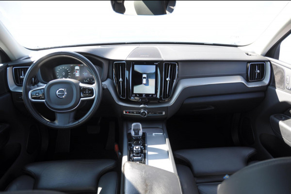Volvo XC60 T6 350PK Automaat Recharge Inscription / Trekhaak / 360 camera / Leder dashboard  / Head-up display / Harman Kardon audio/ BLIS/ Elektrischbedienbare stoelen met geheugen / Panoramadak/ Adaptive cruise control/ Pilot assist/ Apple Carplay/ Android auto/