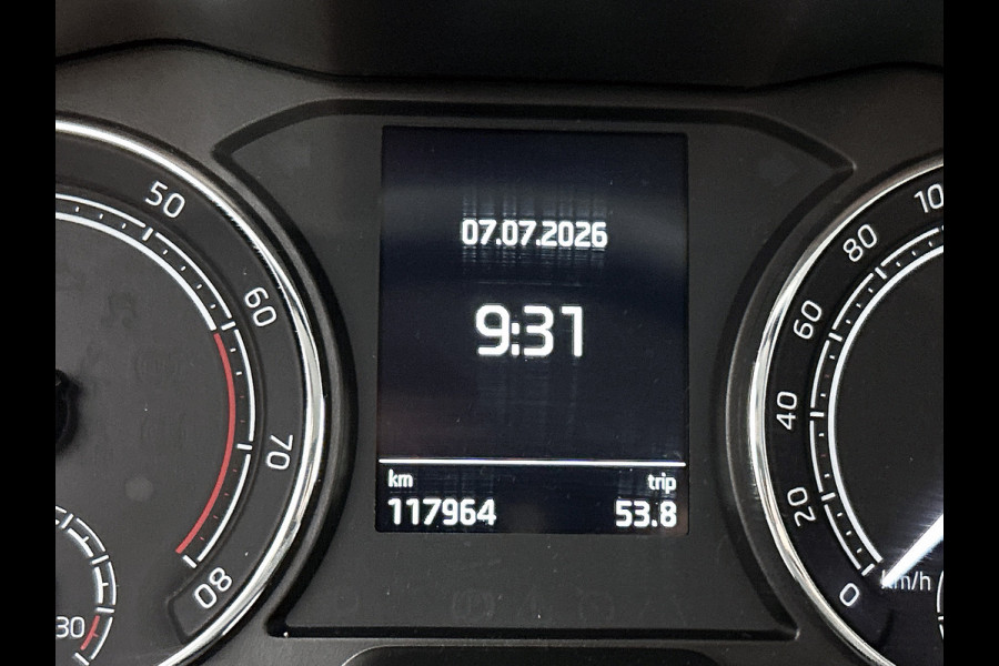 Škoda Kamiq 1.0 TSI 111PK Active / Hoge instap / 6Versn. / Pdc. / Airco / Radio multimedia  / Cruis controle / Apk 03-2027