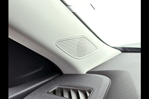 Škoda Kamiq 1.0 TSI 111PK Active / Hoge instap / 6Versn. / Pdc. / Airco / Radio multimedia  / Cruis controle / Apk 03-2027