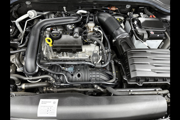 Škoda Kamiq 1.0 TSI 111PK Active / Hoge instap / 6Versn. / Pdc. / Airco / Radio multimedia  / Cruis controle / Apk 03-2027