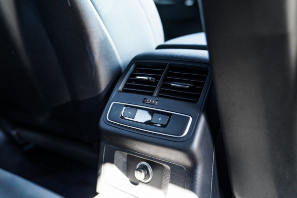 Audi A4 Avant 40 TFSI Sport S line black edition | Stoelverwarming | Bang & Olufsen | Camera