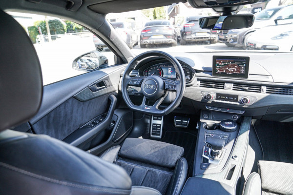 Audi A4 Avant 40 TFSI Sport S line black edition | Stoelverwarming | Bang & Olufsen | Camera