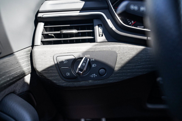 Audi A4 Avant 40 TFSI Sport S line black edition | Stoelverwarming | Bang & Olufsen | Camera