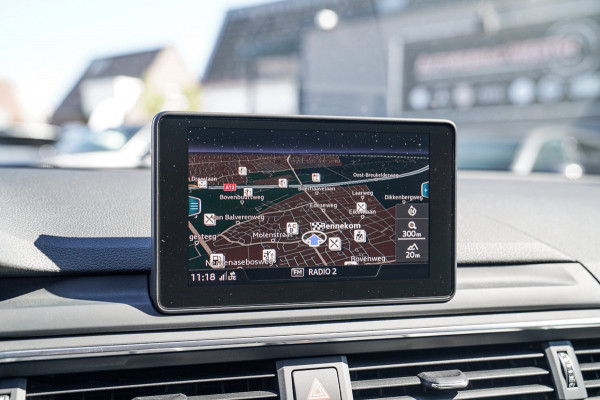 Audi A4 Avant 40 TFSI Sport S line black edition | Stoelverwarming | Bang & Olufsen | Camera