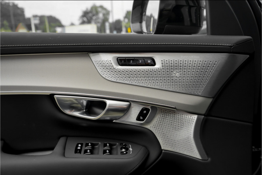 Volvo XC90 2.0 T8 Plug-in AWD Ultra Black 7p Model 2026 B&W Pano Massage Stoelventilatie Trekhaak