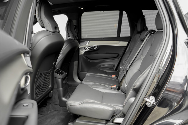 Volvo XC90 2.0 T8 Plug-in AWD Ultra Black 7p Model 2026 B&W Pano Massage Stoelventilatie Trekhaak
