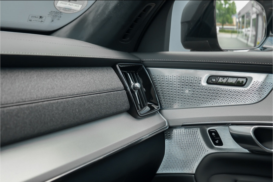 Volvo XC90 2.0 T8 Plug-in AWD Ultra Black 7p Model 2026 B&W Pano Massage Stoelventilatie Trekhaak